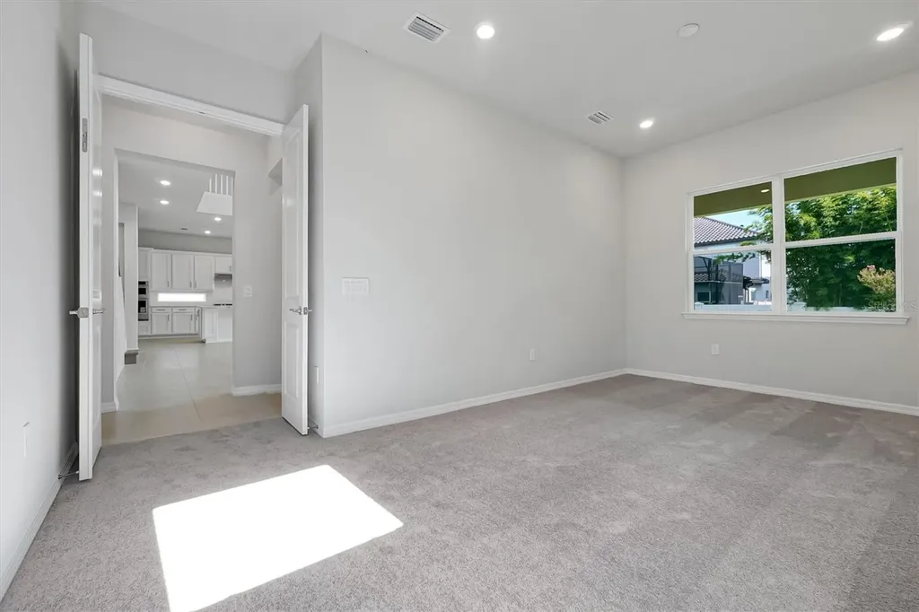 8399 Park Cliff Way Orlando FL 32836