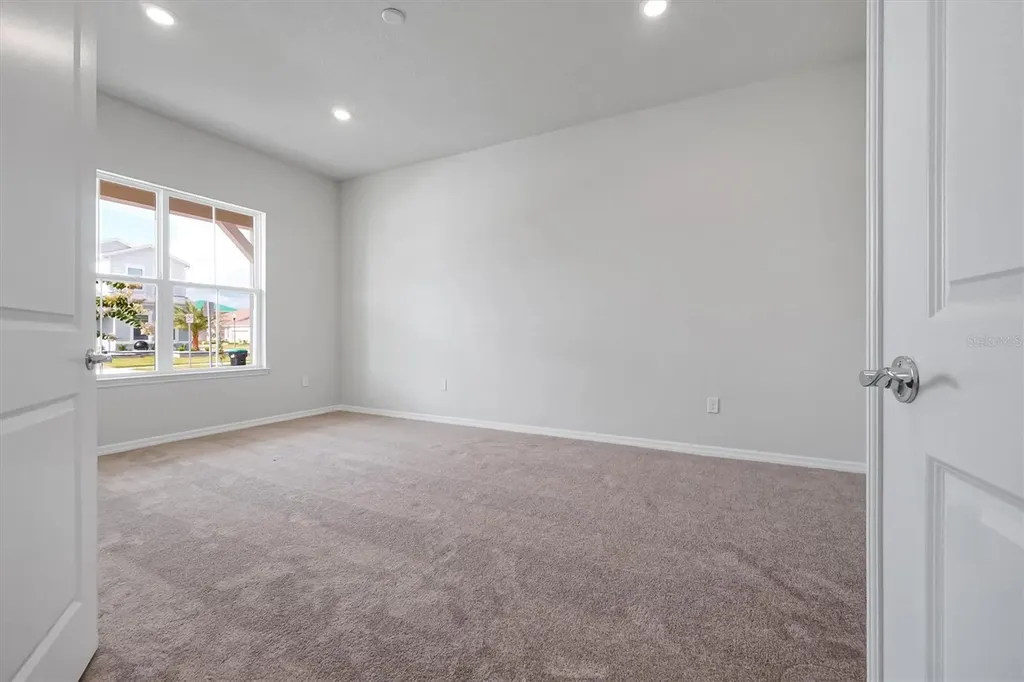 8399 Park Cliff Way Orlando FL 32836
