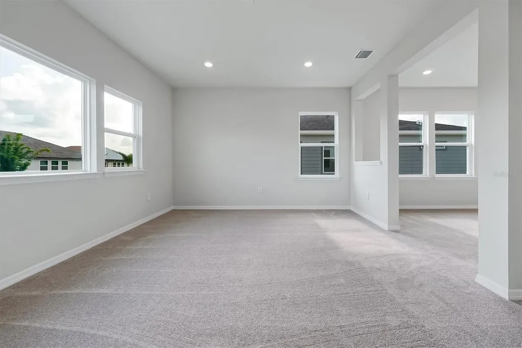 8399 Park Cliff Way Orlando FL 32836