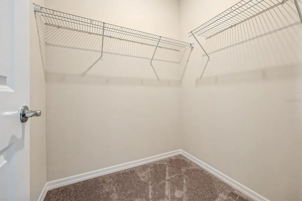 8399 Park Cliff Way Orlando FL 32836