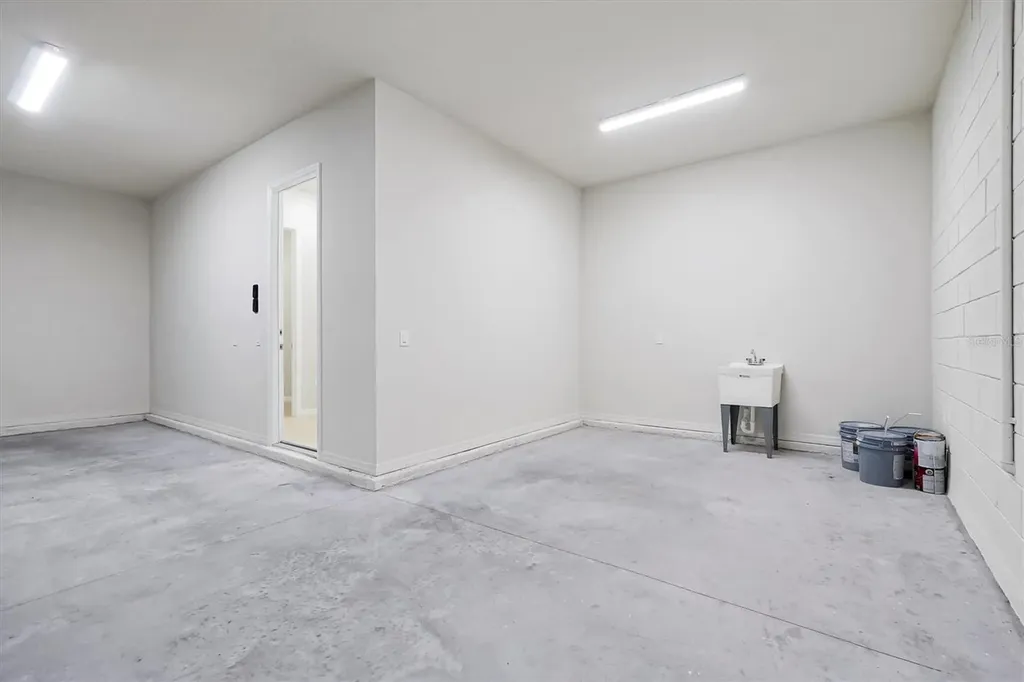 8399 Park Cliff Way Orlando FL 32836
