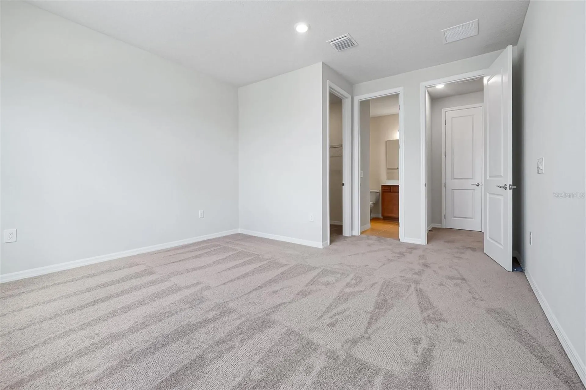 8399 Park Cliff Way Orlando FL 32836