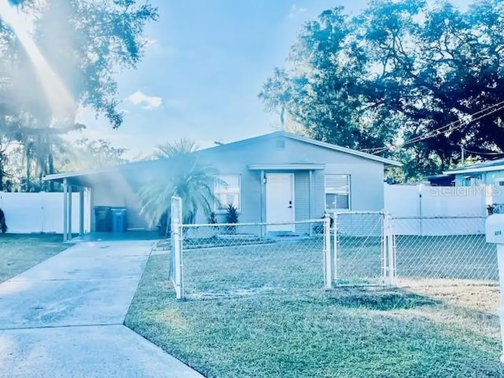 4318 Berkley Drive Tampa FL 33610