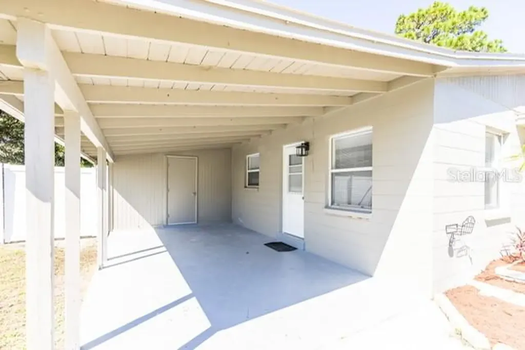 4318 Berkley Drive Tampa FL 33610