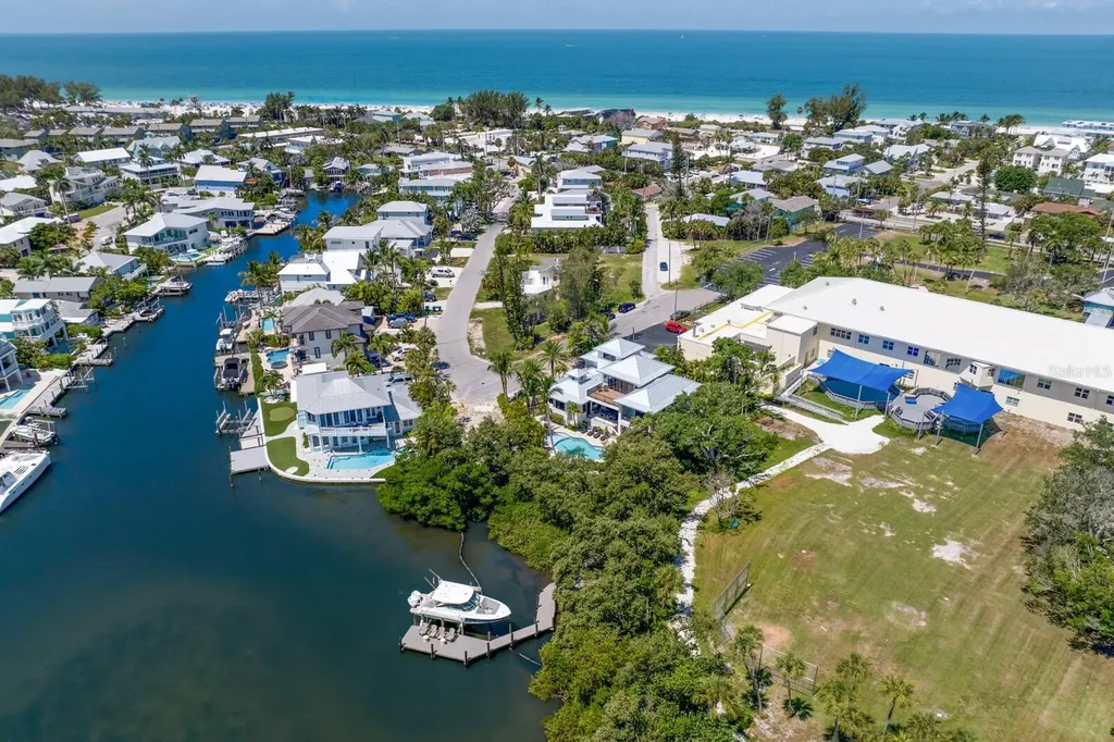 220 N Harbor Drive Bradenton Beach FL 34217