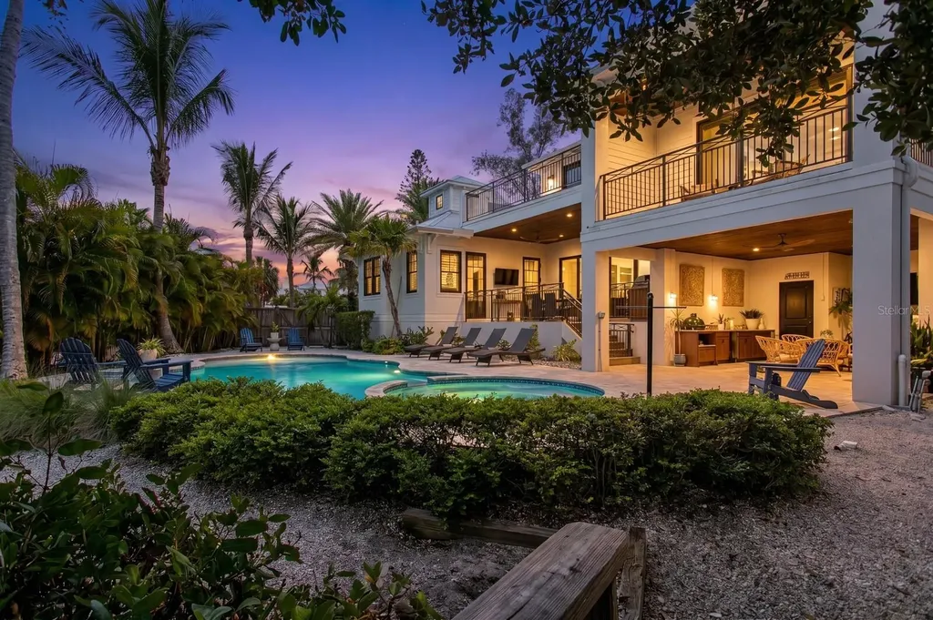 220 N Harbor Drive Bradenton Beach FL 34217
