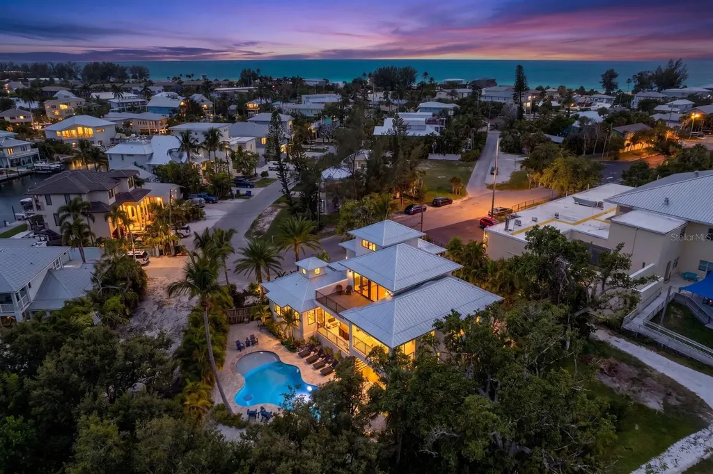 220 N Harbor Drive Bradenton Beach FL 34217