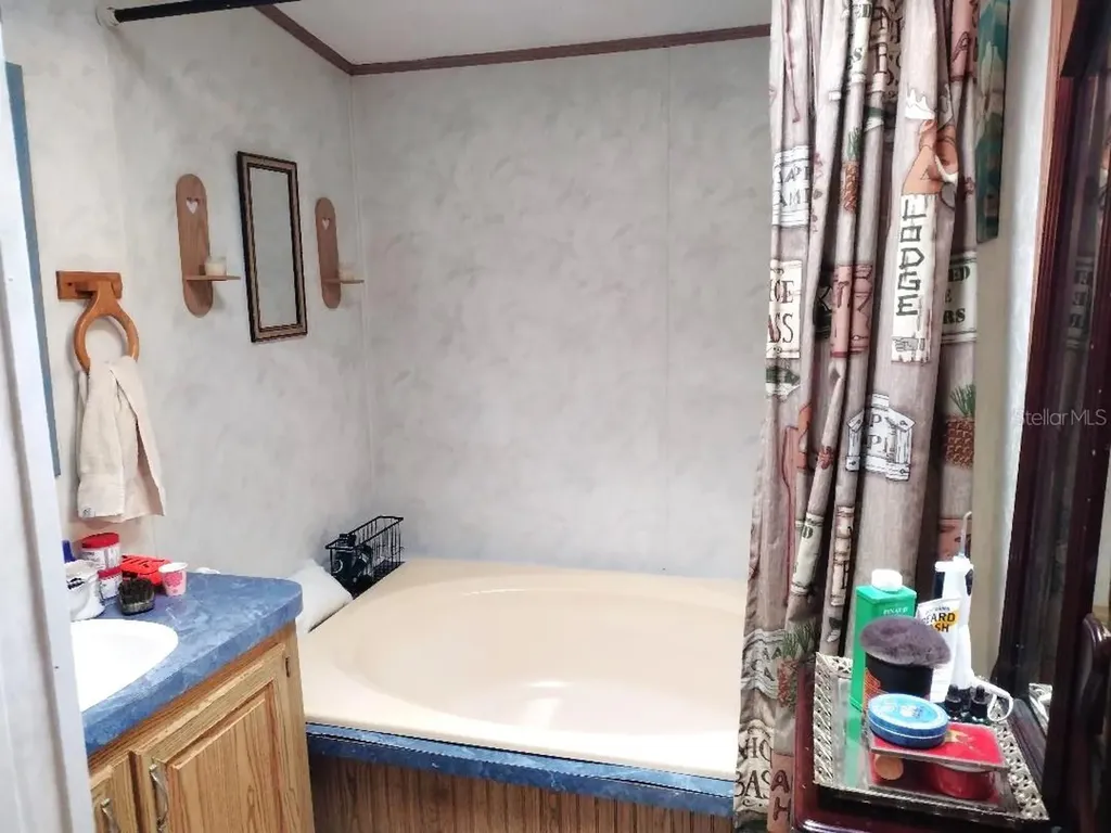 1176 County Road 305 Bunnell FL 32110