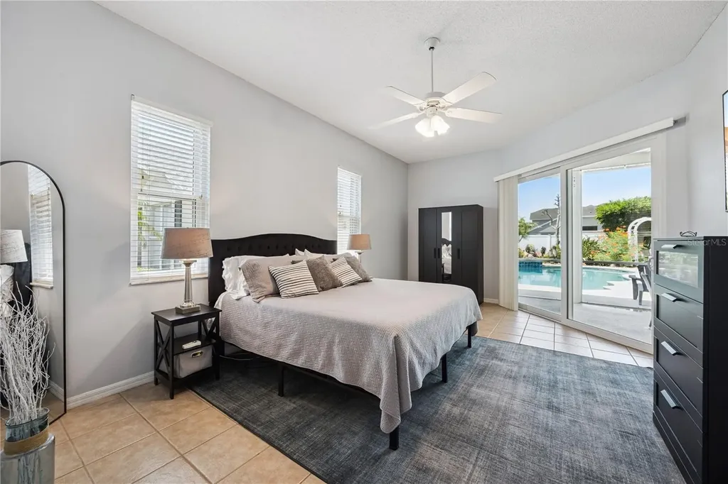 524 Lakehaven Circle Orlando FL 32828