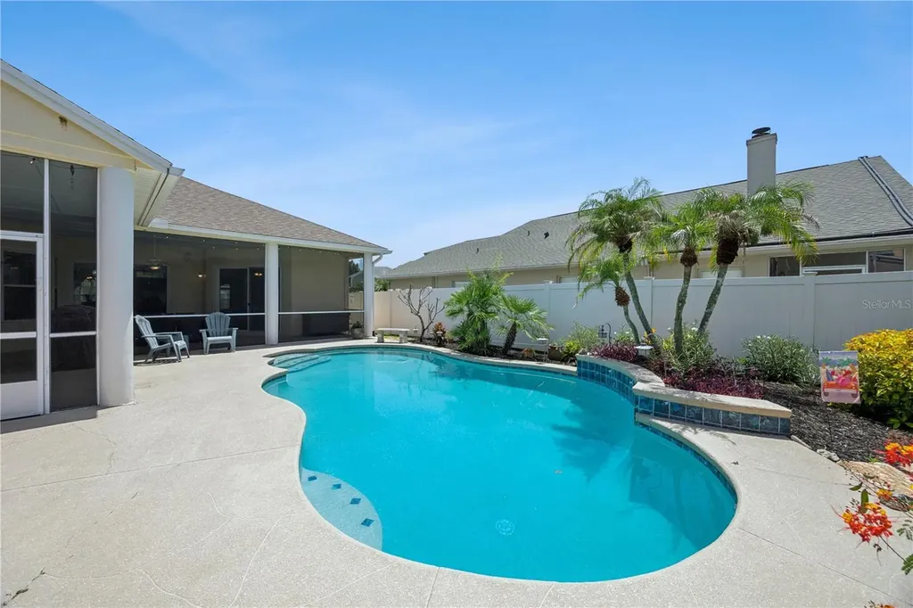 524 Lakehaven Circle Orlando FL 32828