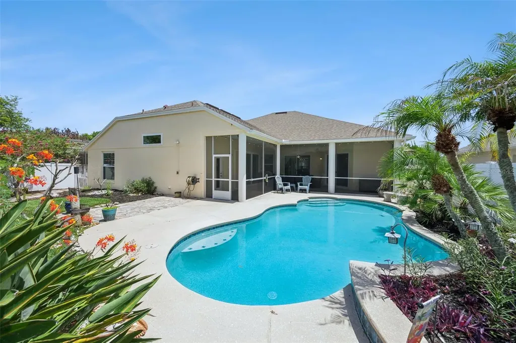 524 Lakehaven Circle Orlando FL 32828