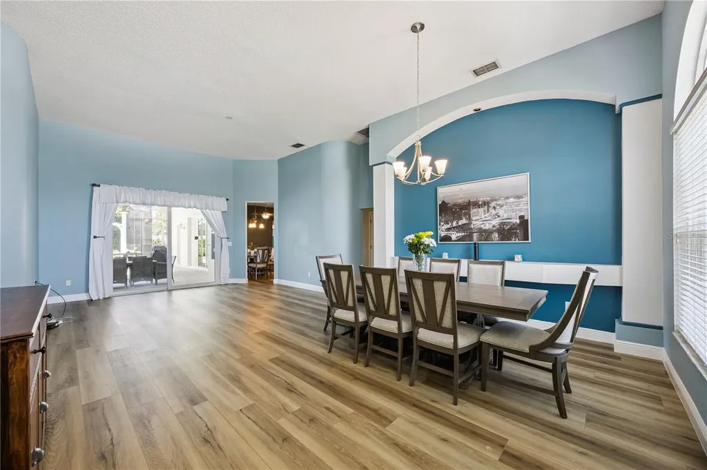 524 Lakehaven Circle Orlando FL 32828