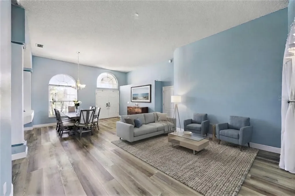 524 Lakehaven Circle Orlando FL 32828