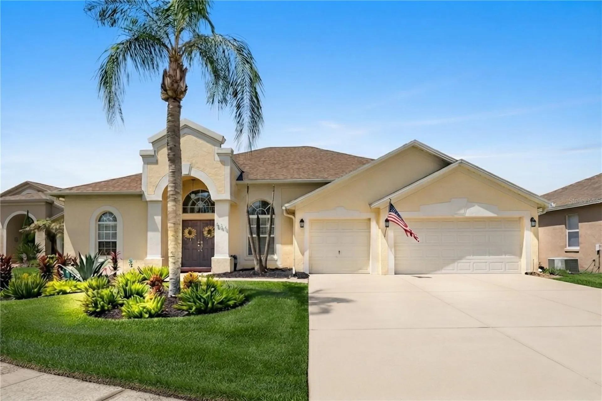 524 Lakehaven Circle Orlando FL 32828