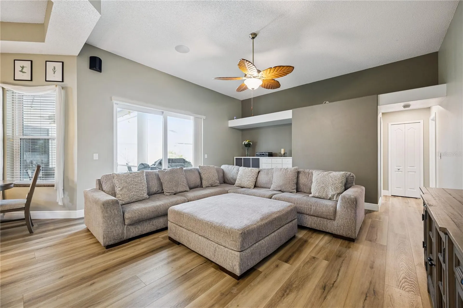 524 Lakehaven Circle Orlando FL 32828