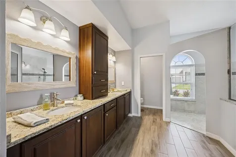 524 Lakehaven Circle Orlando FL 32828