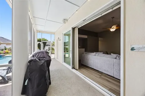 524 Lakehaven Circle Orlando FL 32828