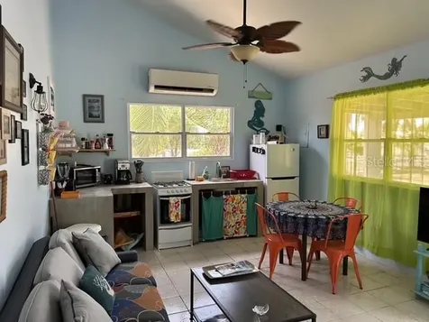 200 Hc-02 Box 14110, Puerto Rico Vieques PR 00765