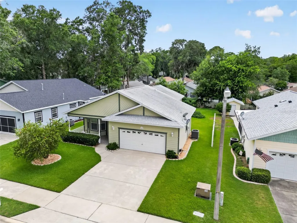 2216 NE 40th Terrace Ocala FL 34470