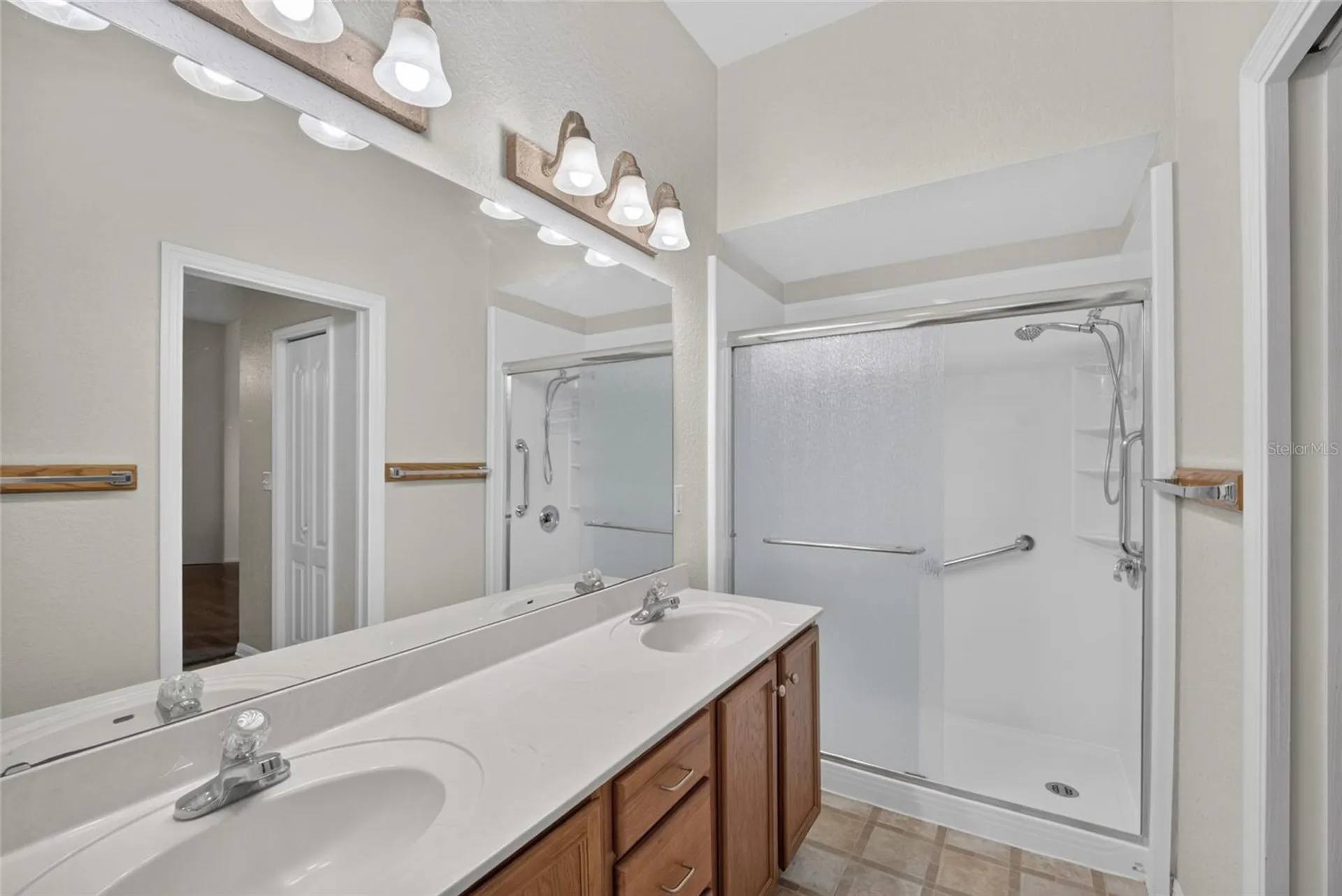 2216 NE 40th Terrace Ocala FL 34470
