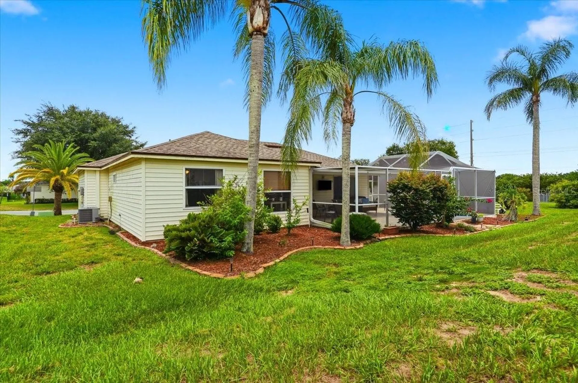 1001 Canary Circle S Lakeland FL 33809