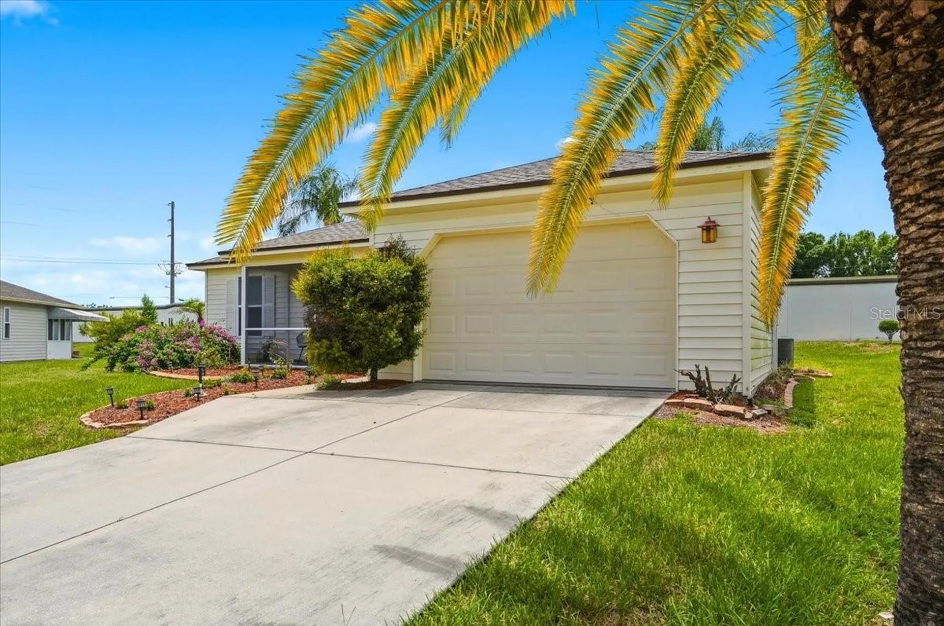 1001 Canary Circle S Lakeland FL 33809