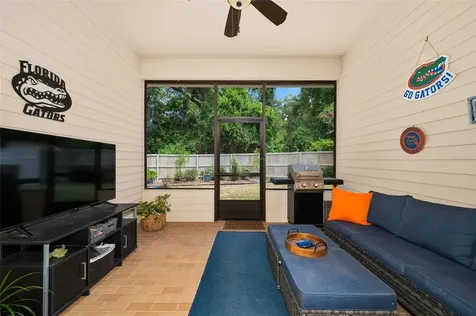9044 SW 25th Road Gainesville FL 32608