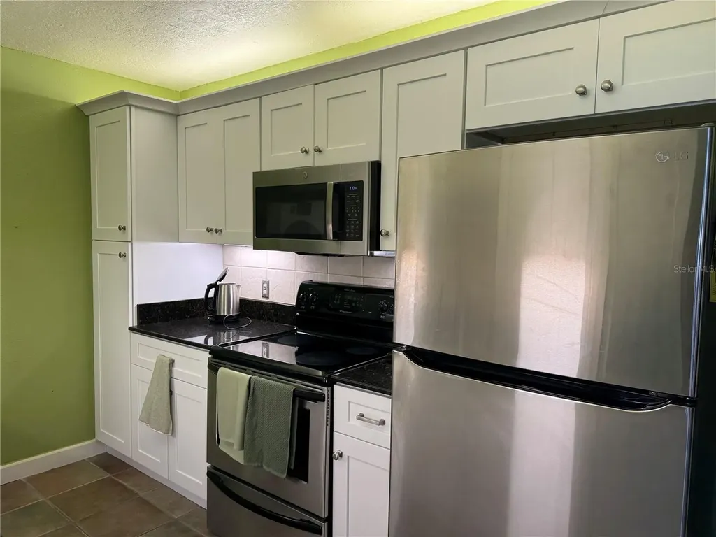 3211 W Swann Avenue Tampa FL 33609