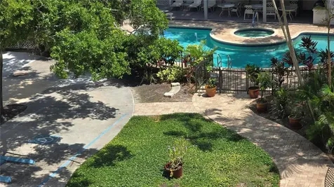 3211 W Swann Avenue Tampa FL 33609