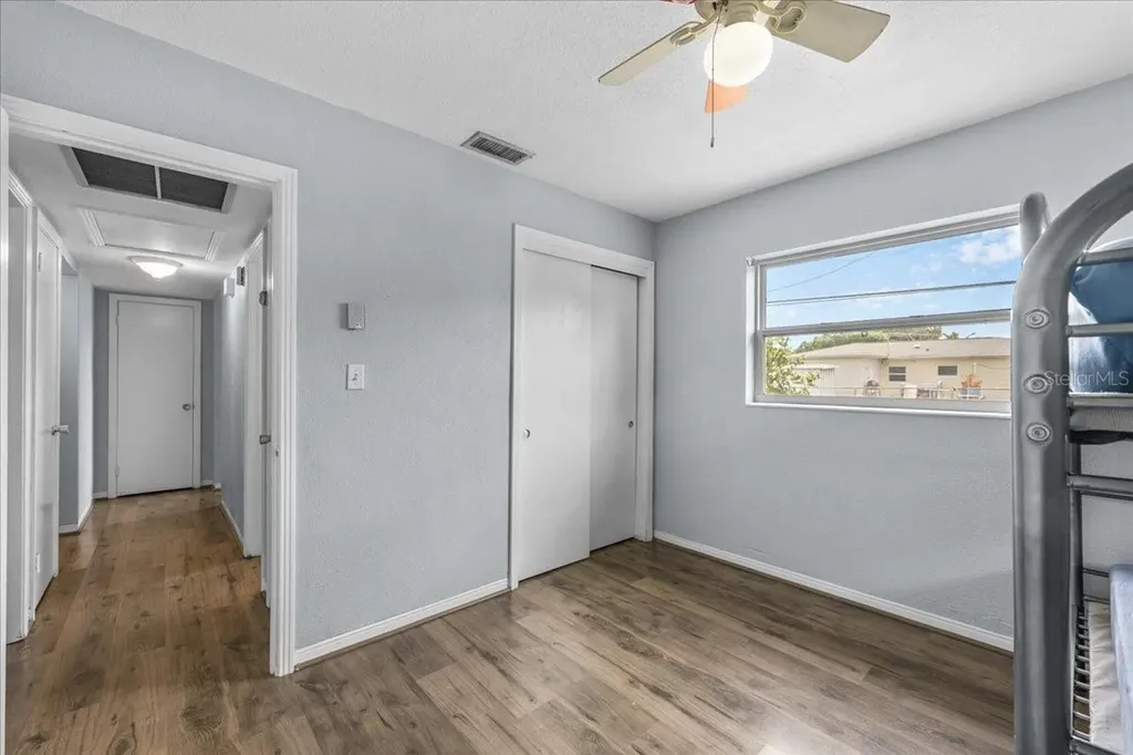 5399 24th Terrace N St Petersburg FL 33710
