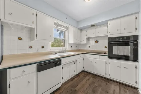 5399 24th Terrace N St Petersburg FL 33710