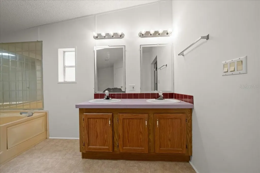 3551 NE 120th Street Anthony FL 32617