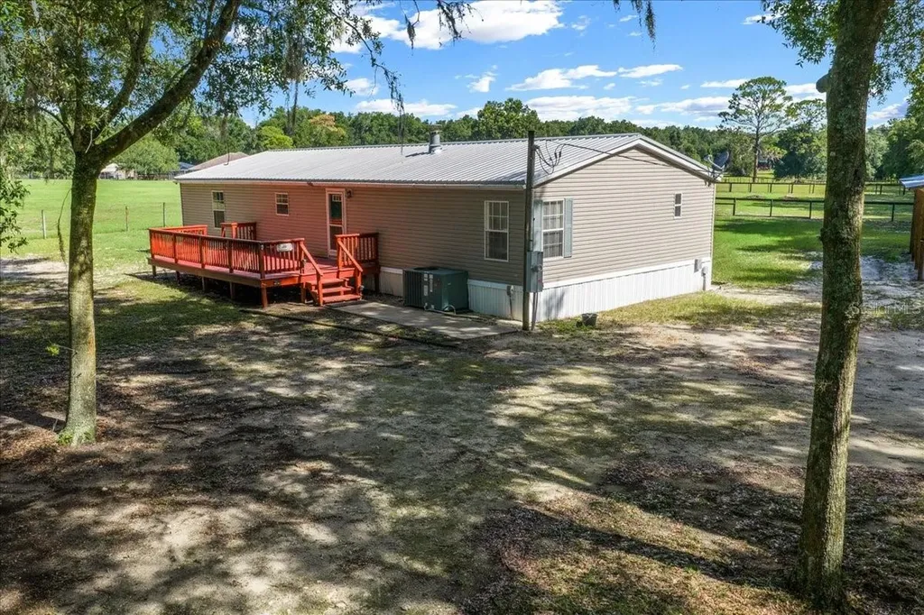 3551 NE 120th Street Anthony FL 32617