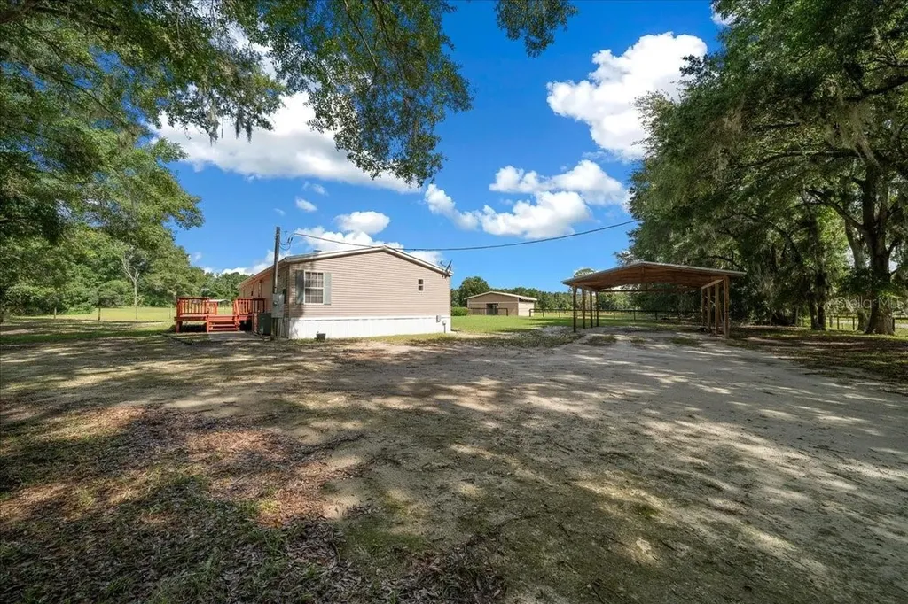 3551 NE 120th Street Anthony FL 32617