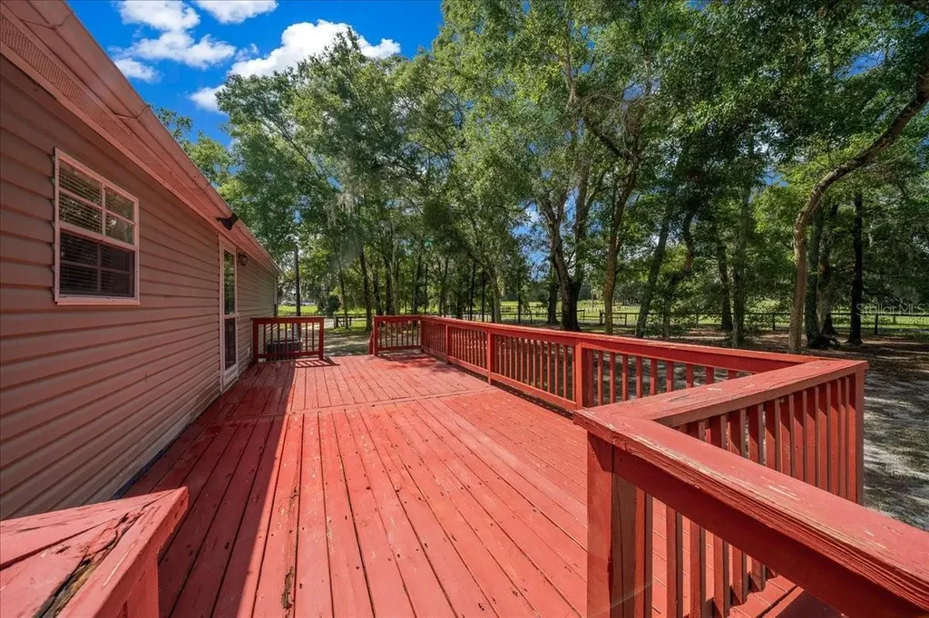 3551 NE 120th Street Anthony FL 32617