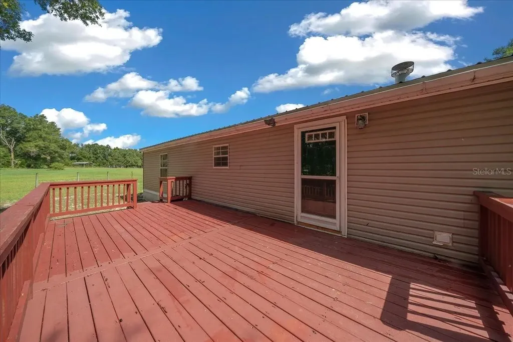 3551 NE 120th Street Anthony FL 32617