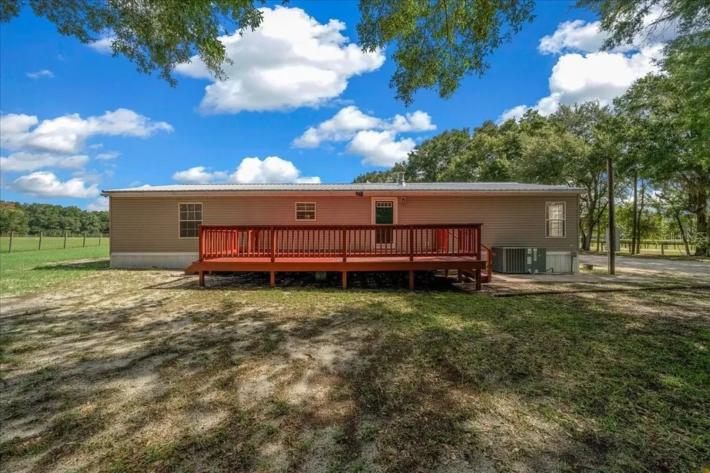 3551 NE 120th Street Anthony FL 32617
