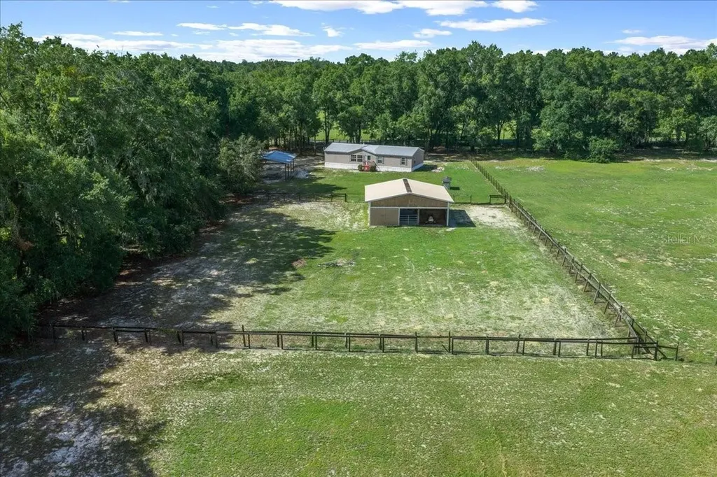 3551 NE 120th Street Anthony FL 32617