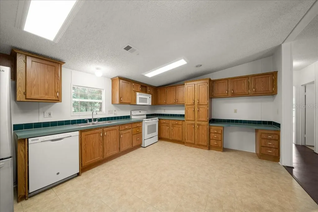 3551 NE 120th Street Anthony FL 32617