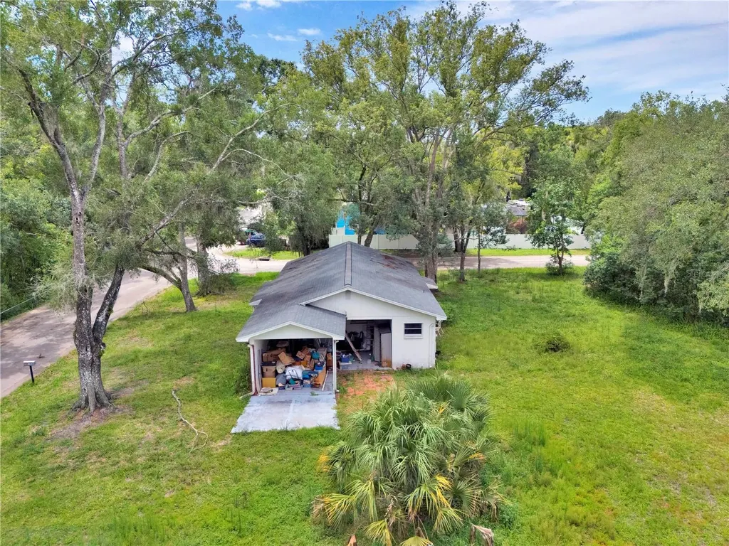 11916 Davis Road Tampa FL 33637
