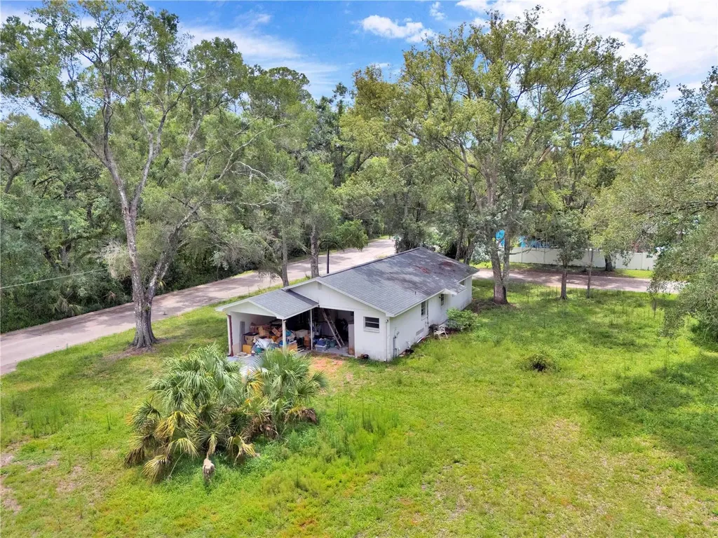 11916 Davis Road Tampa FL 33637