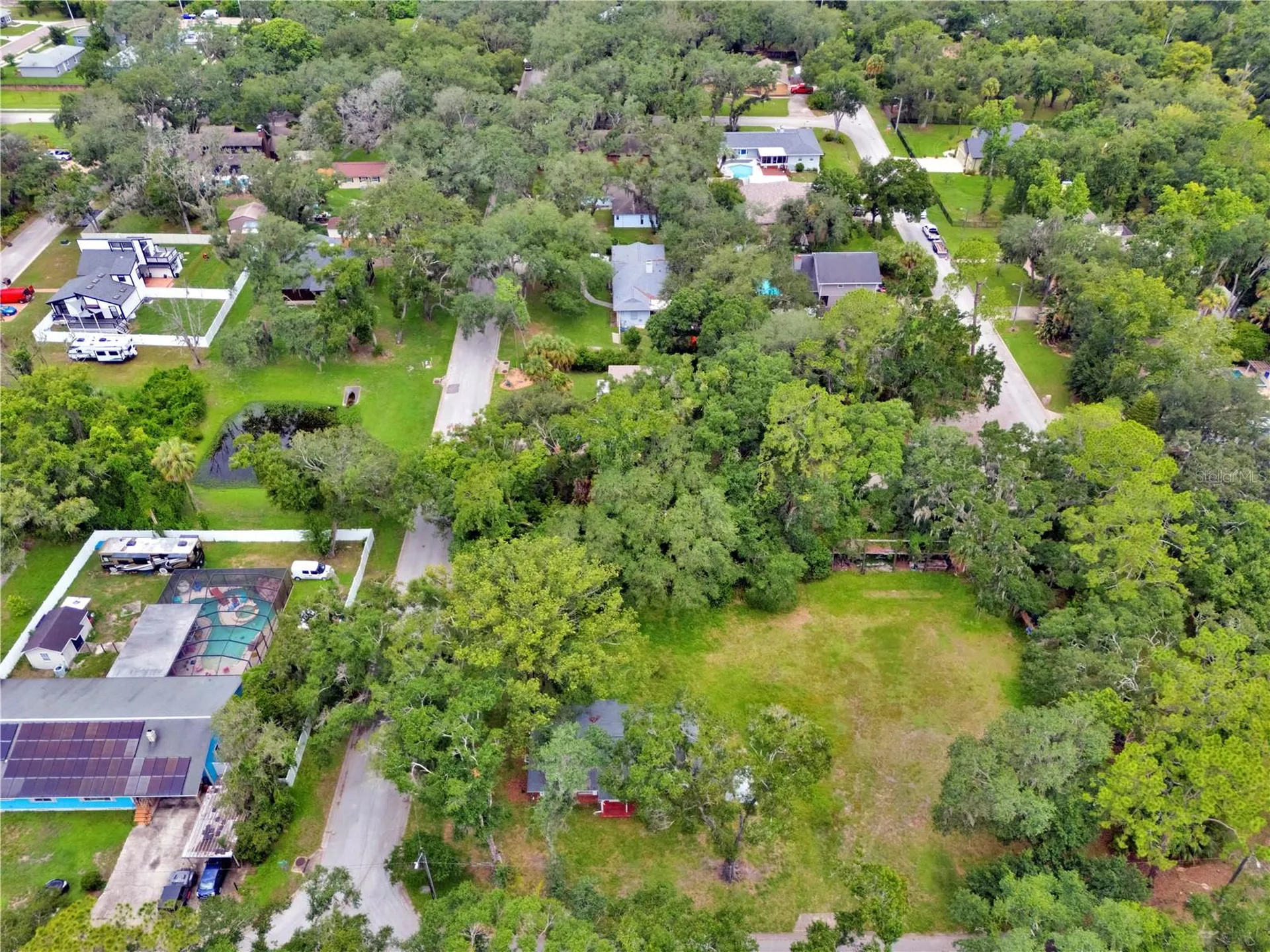 11916 Davis Road Tampa FL 33637