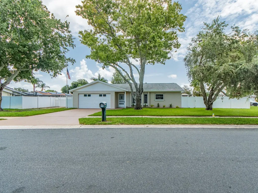 11883 108th Avenue Largo FL 33778