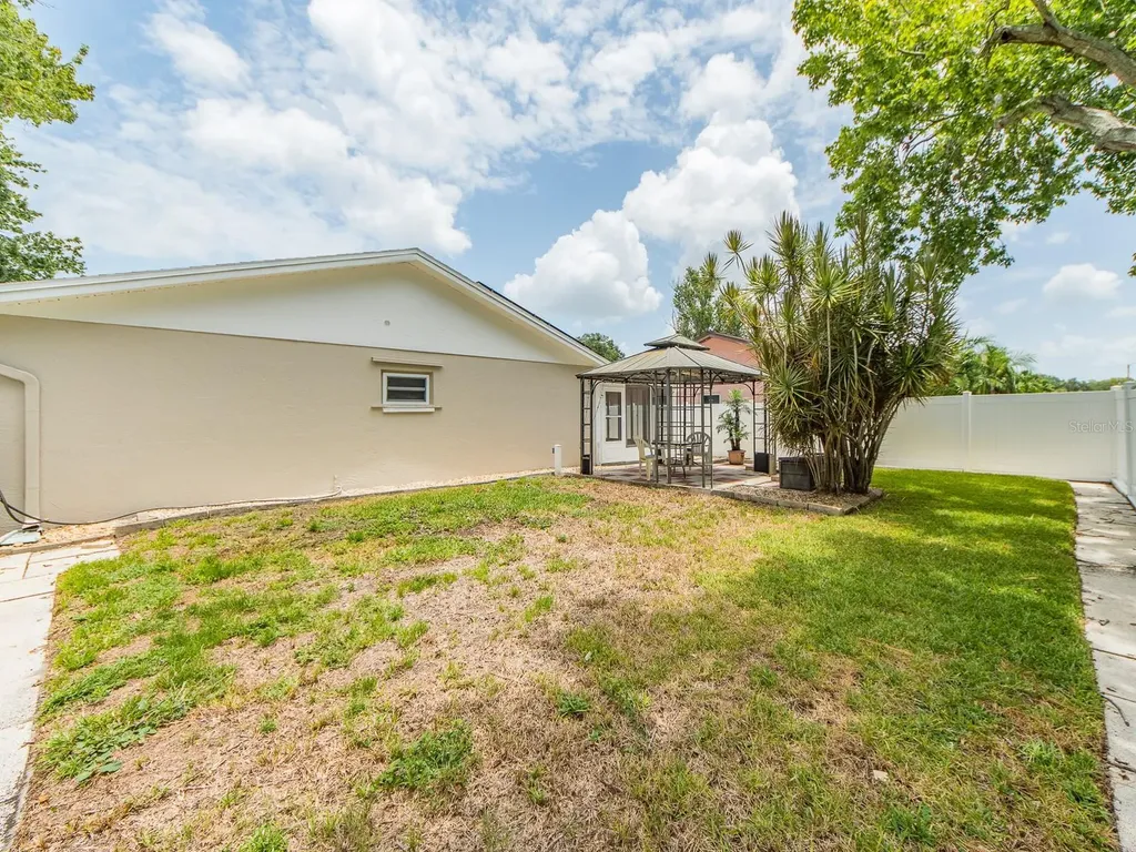 11883 108th Avenue Largo FL 33778