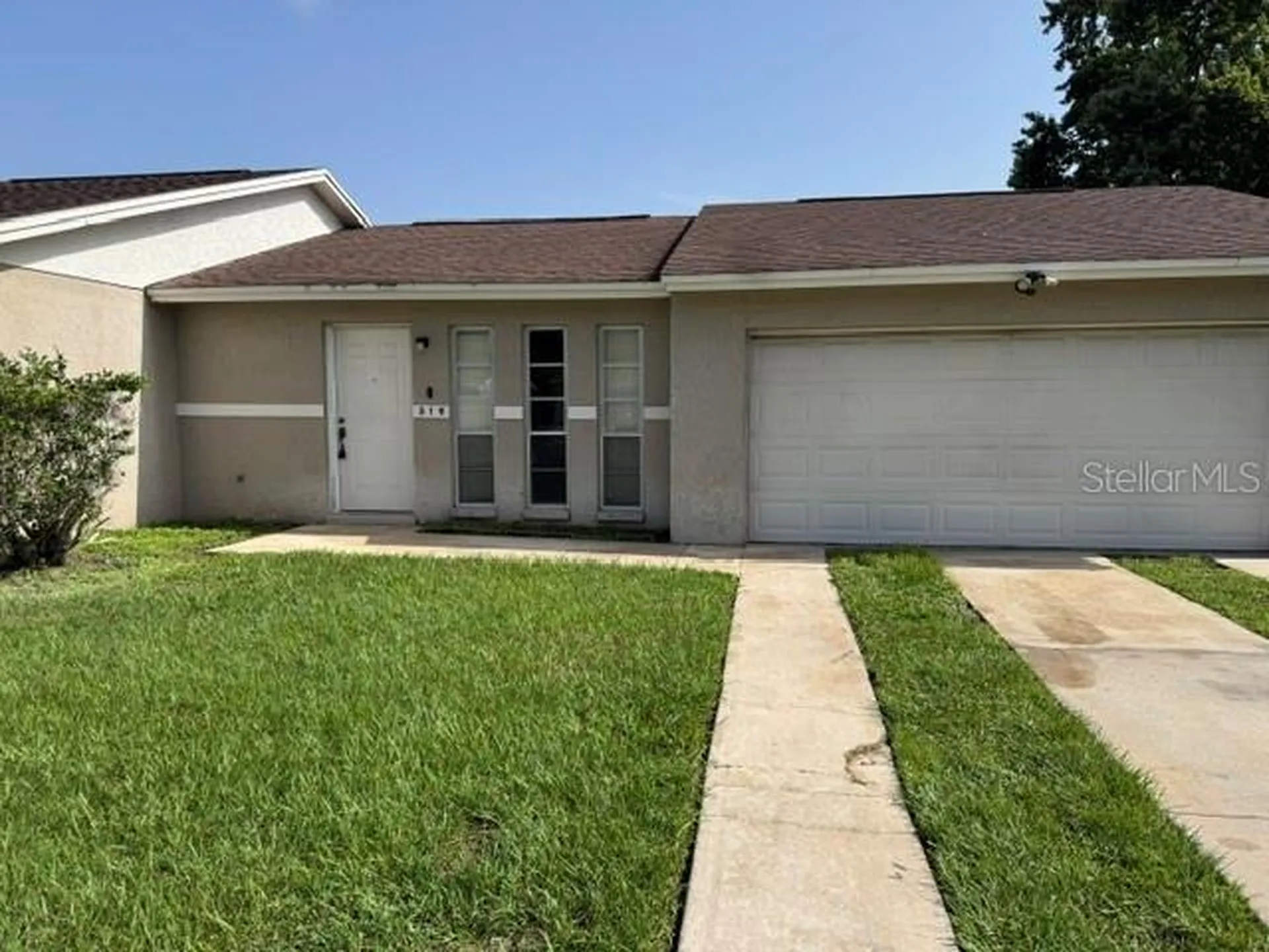 319 La Paz Drive Kissimmee FL 34743