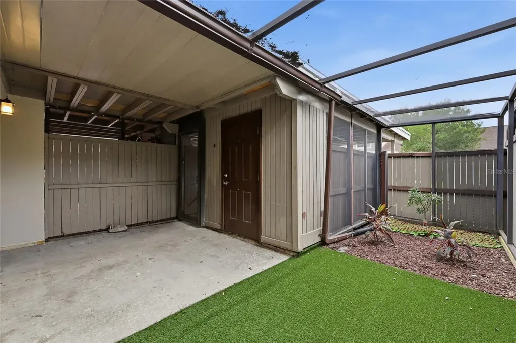 7906 Tangerine Drive Tampa FL 33637