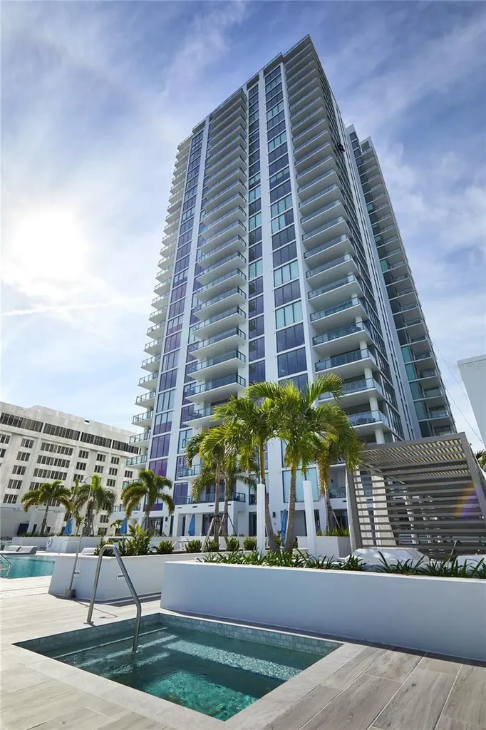 301 1st Street S St Petersburg FL 33701