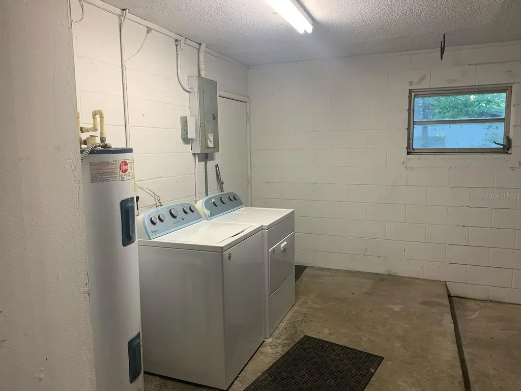 2221 NW 54th Terrace Gainesville FL 32605