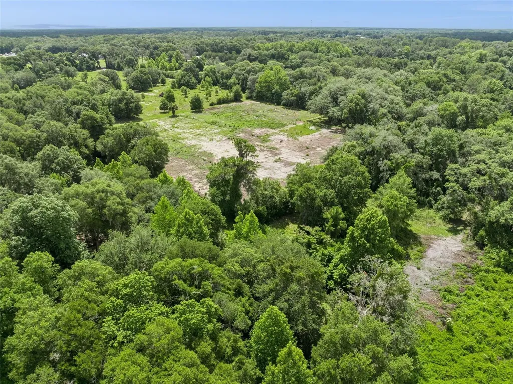 2040 Holly Hammock Road De Leon Springs FL 32130