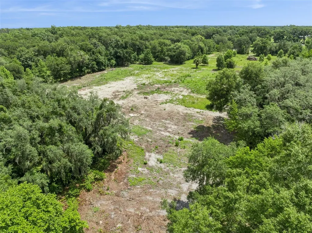2040 Holly Hammock Road De Leon Springs FL 32130
